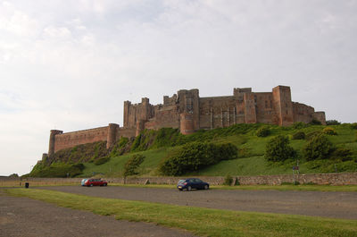 Dundrum castle is a castle, situated above the town of dundrum, county down, northern ireland.