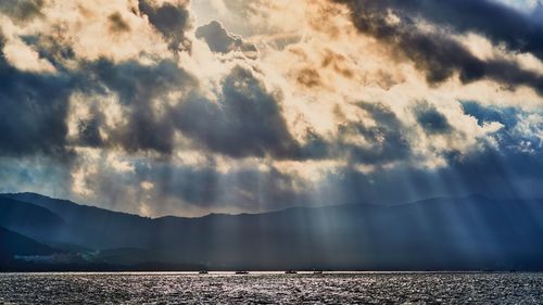 Panoramic view of lake against sky