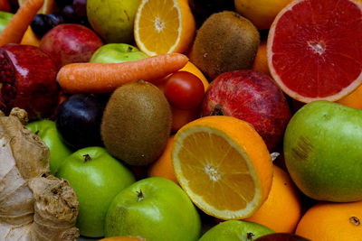 Full frame shot of apples