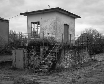 Abandoned building against sky