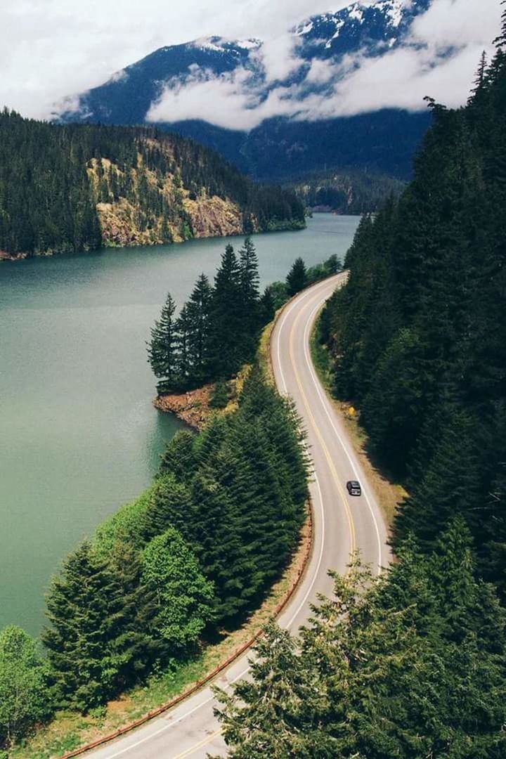 SCENIC VIEW OF RIVER AGAINST SKY