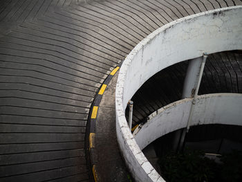 Circular ramp in a parking building