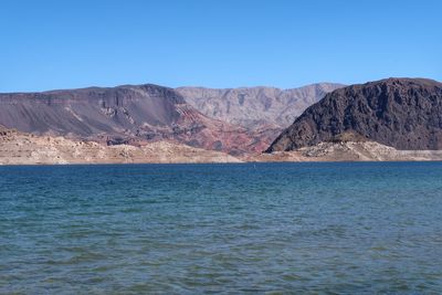 Landscape of lake mead and mountains in the background