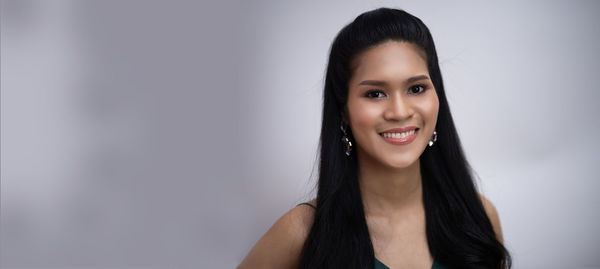 Portrait of a smiling young woman