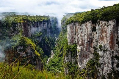 Panoramic view of canyon itaimbezinho