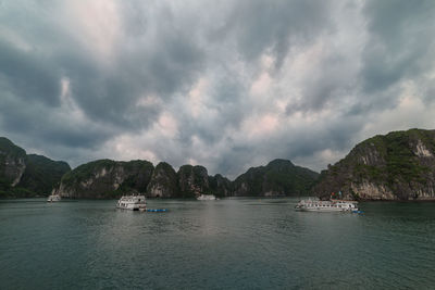 Impressive colorful sunset on cuise in halong bay, vietnam
