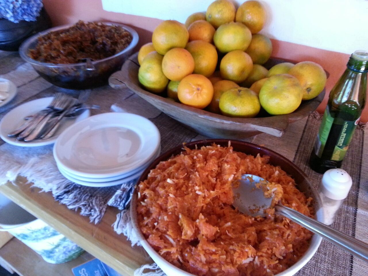 FOOD IN BOWL ON TABLE