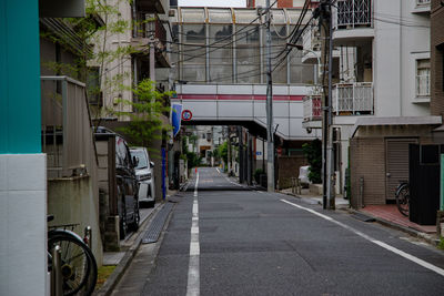 A huge dome penetrates the alley of nishi-azabu 1-chome