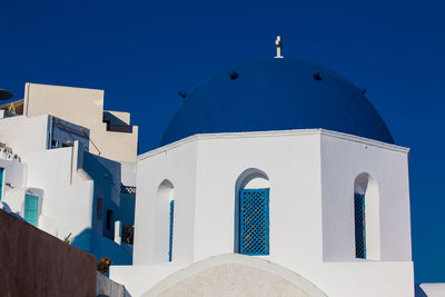 Traditional architecture of the churches of the oia city in santorini island
