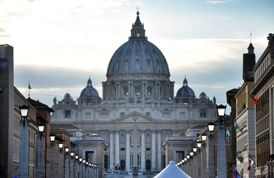 Basilica san pietro in vatican city. rome, italy