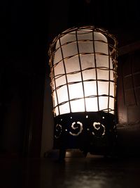 Illuminated electric lamp