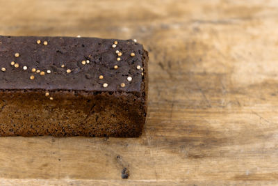 Close-up of a freshly baked loaf of rye bread. 