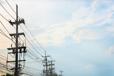 Electric pole connect to the high voltage electric wires.