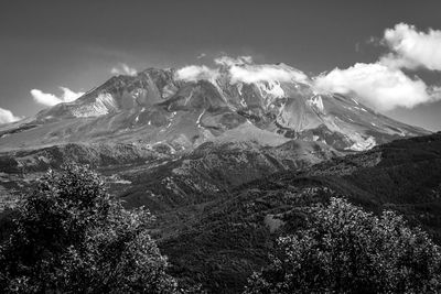 Mt st helens in black and white 