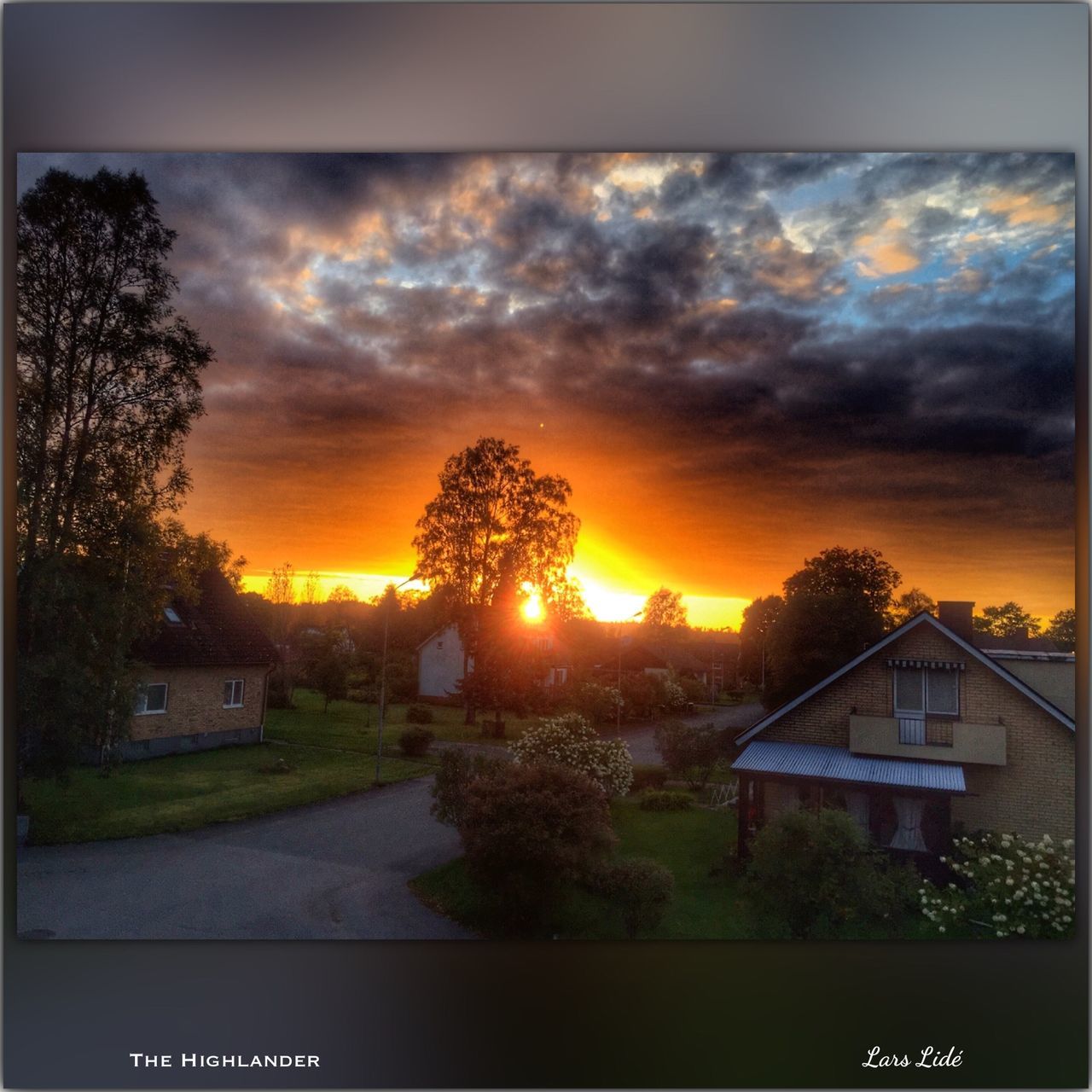 sunset, sky, orange color, transfer print, sun, tree, cloud - sky, beauty in nature, scenics, auto post production filter, silhouette, tranquil scene, tranquility, nature, building exterior, sunlight, idyllic, built structure, house, architecture