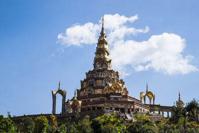 View of temple building against sky