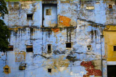 Full frame shot of rusty building