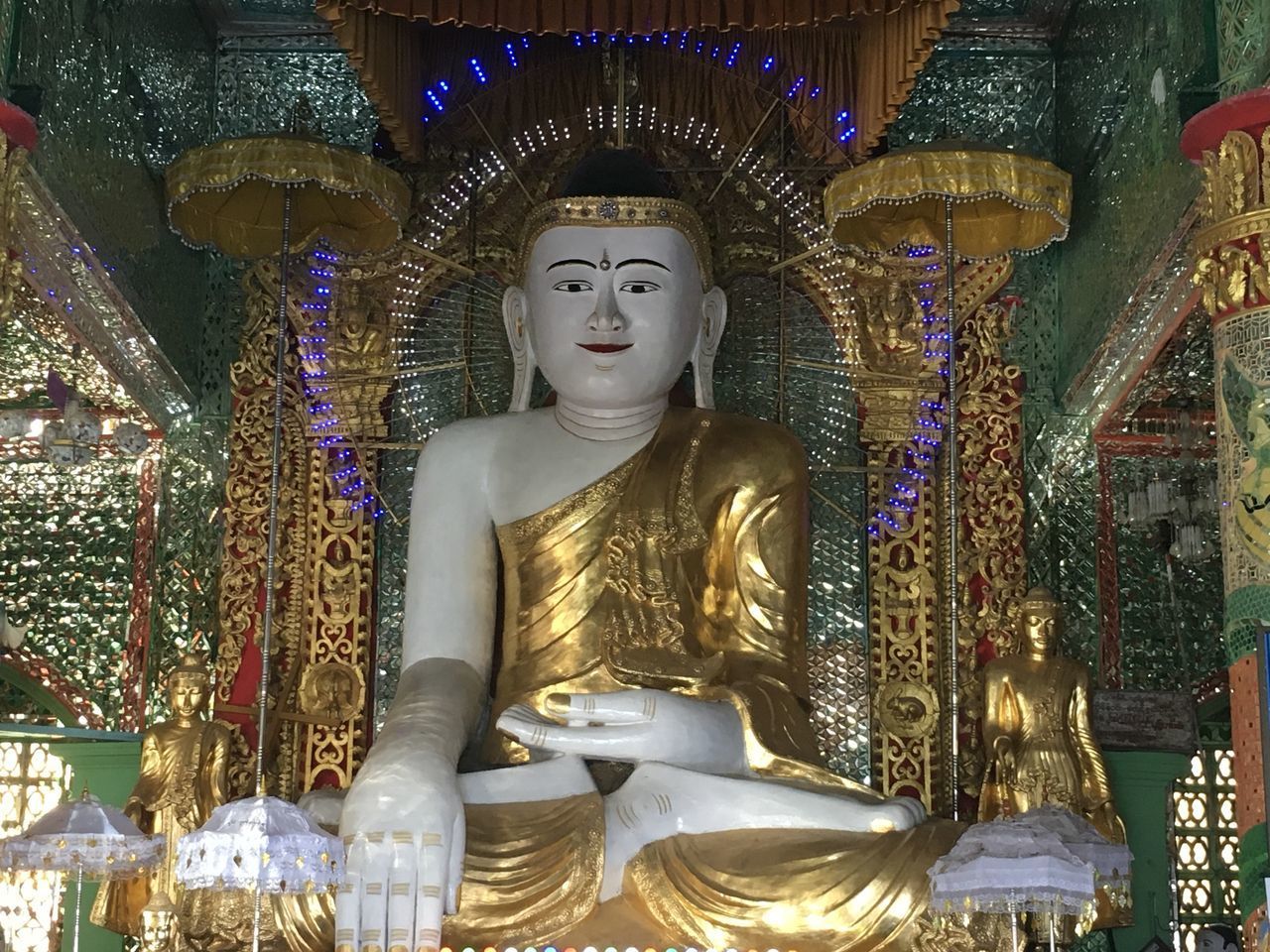 STATUE OF BUDDHA OUTSIDE TEMPLE