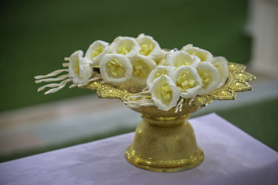 Paper flowers are used for the funeral of thai people.
