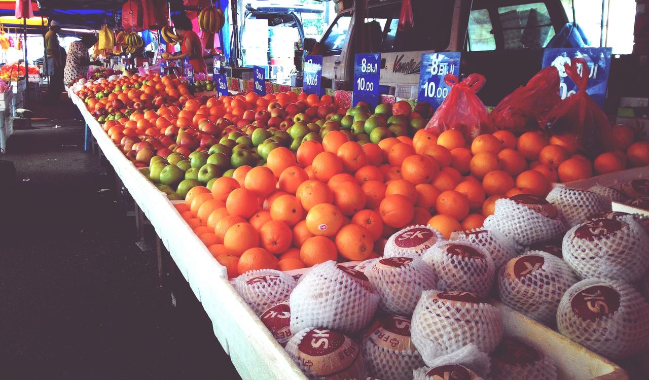 food and drink, food, healthy eating, fruit, retail, market stall, market, freshness, for sale, large group of objects, abundance, variation, choice, vegetable, selling, sale, day, basket, small business