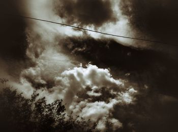 Low angle view of cloudy sky