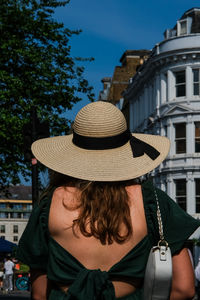 hat