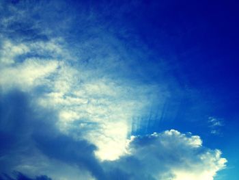 Low angle view of cloudy sky