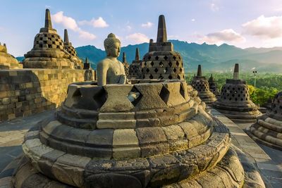 Historical buildings, borobudur temple. candi borobudur