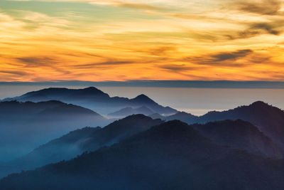 The sunset scene on the top of alishan.