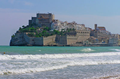 Buildings by sea