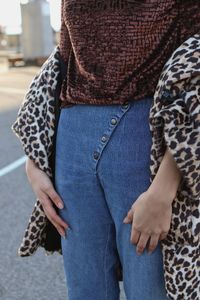 Low section of woman