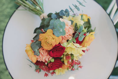 High angle view of rose bouquet on table
