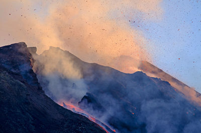 Paroxysmal activity of south-east crater, etna