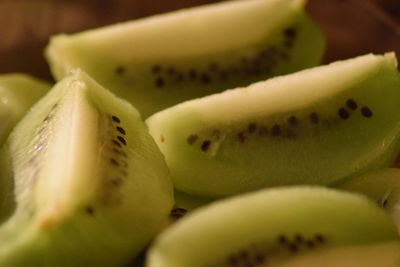 Close-up of kiwi slices