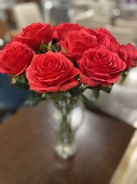 Close-up of rose bouquet on table