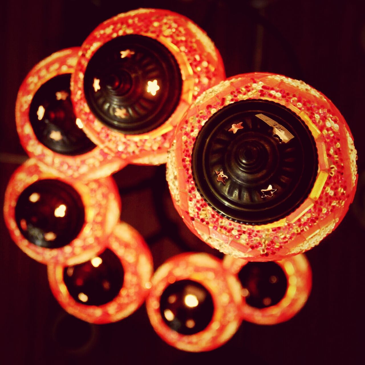 metal, close-up, metallic, red, indoors, still life, focus on foreground, chain, pattern, security, no people, full frame, rusty, protection, connection, circle, lock, safety, equipment, man made object