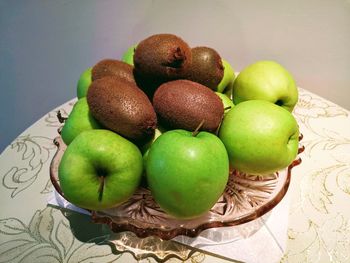 Close-up of apples on table