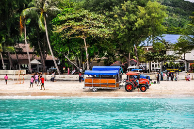 People at pulau redang going for vacation