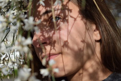 Close-up portrait of young woman