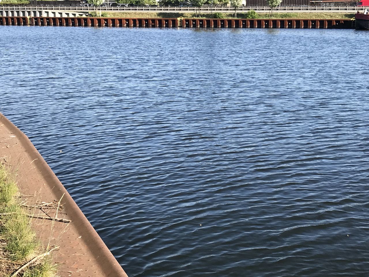 SCENIC VIEW OF RIVER AGAINST CLEAR SKY