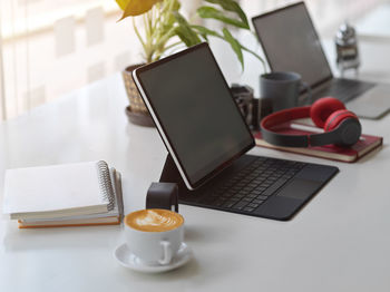 Coffee cup on table