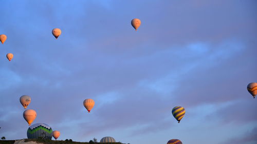 hot air balloon