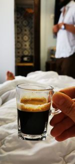 Man holding coffee cup