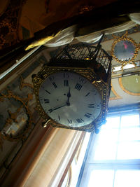 Low angle view of ceiling