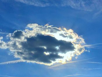 Low angle view of vapor trail in sky