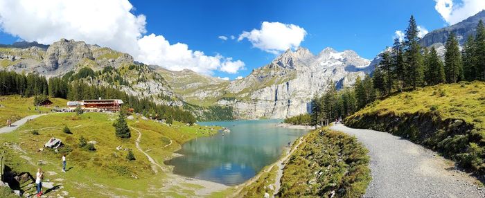 Panoramic view of lake and mountains against sky