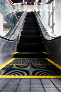 escalator