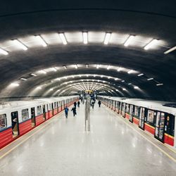 Illuminated tunnel