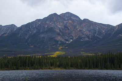 Pyramid mountain seen from pyramid lake in autumn time