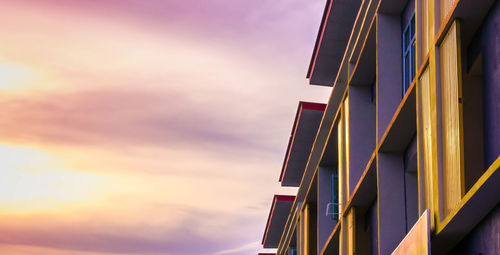 Low angle view of skyscraper against sky